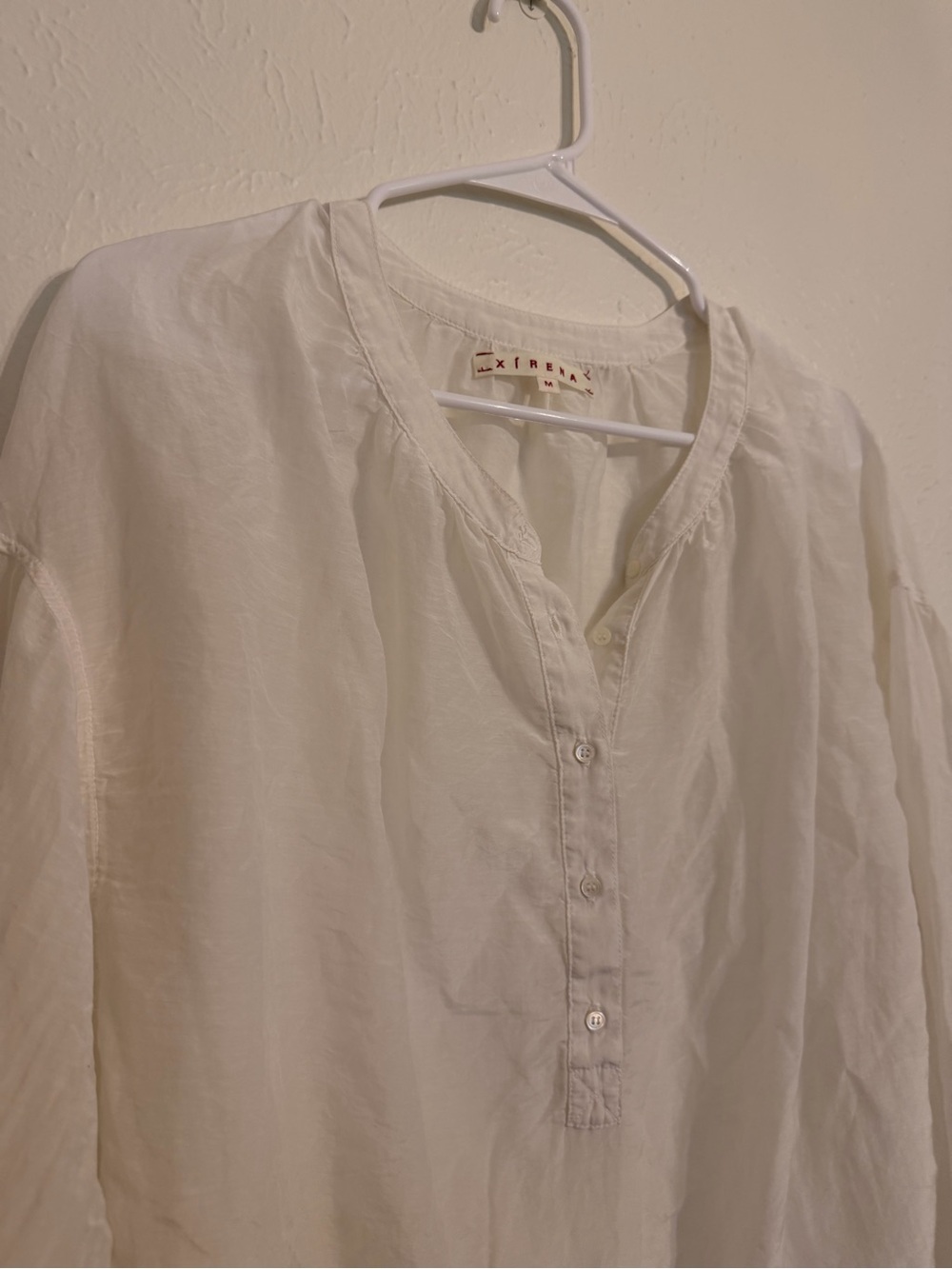 Xirena White Silk/Cotton sheer Button up - Picture 4 of 6